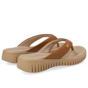 Chinelo Plataforma Couro