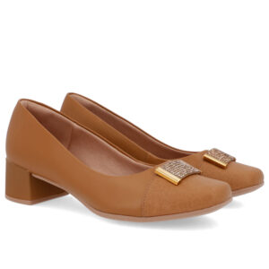 Scarpin Couro Bico Quadrado Enfeite
