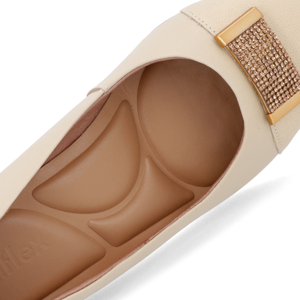 Scarpin Couro Bico Quadrado Enfeite