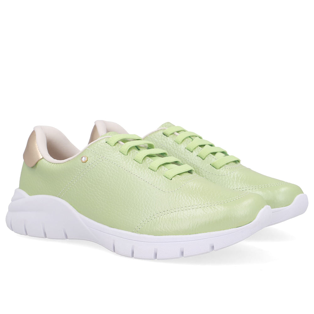Tênis Slip On Verniz Básico