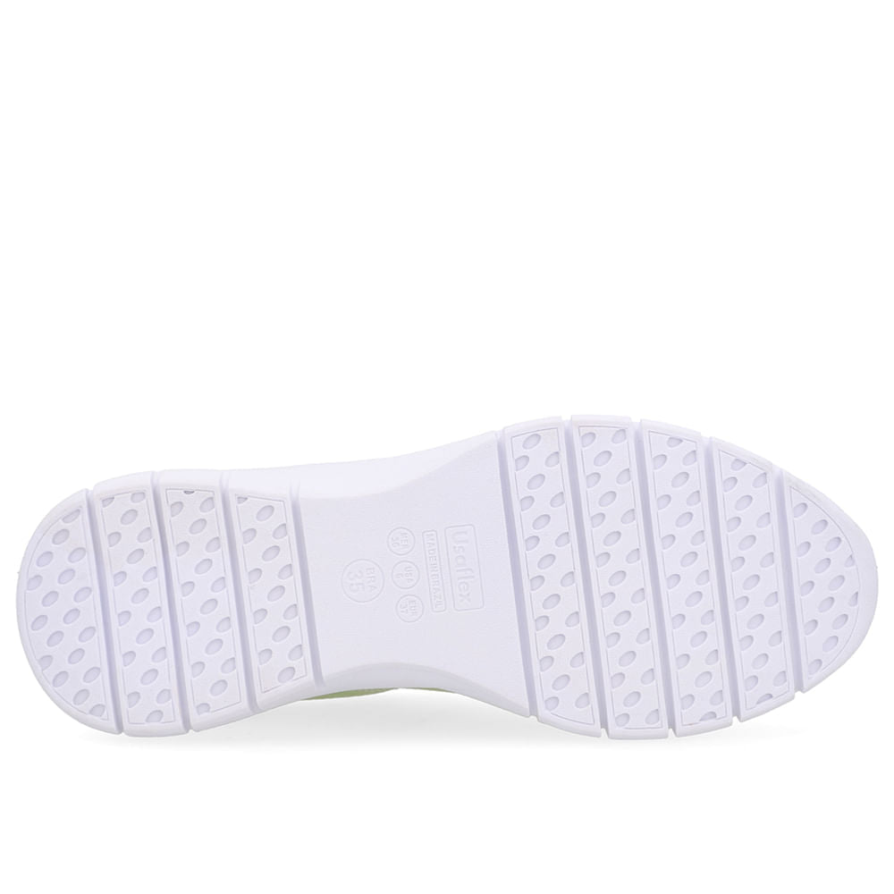 Tênis Slip On Verniz Básico