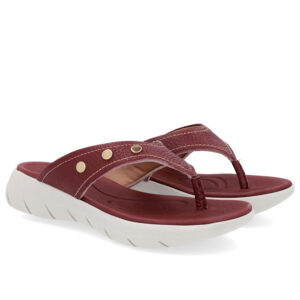 Chinelo Baixo Couro Enfeite Rebite