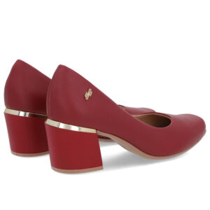 Scarpin Brranco Marfim Verniz Bico Quadrado Detalhe Salto