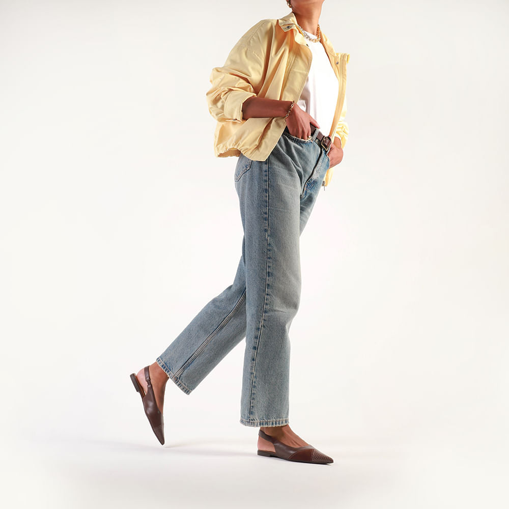 Slingback Bico Fino Couro