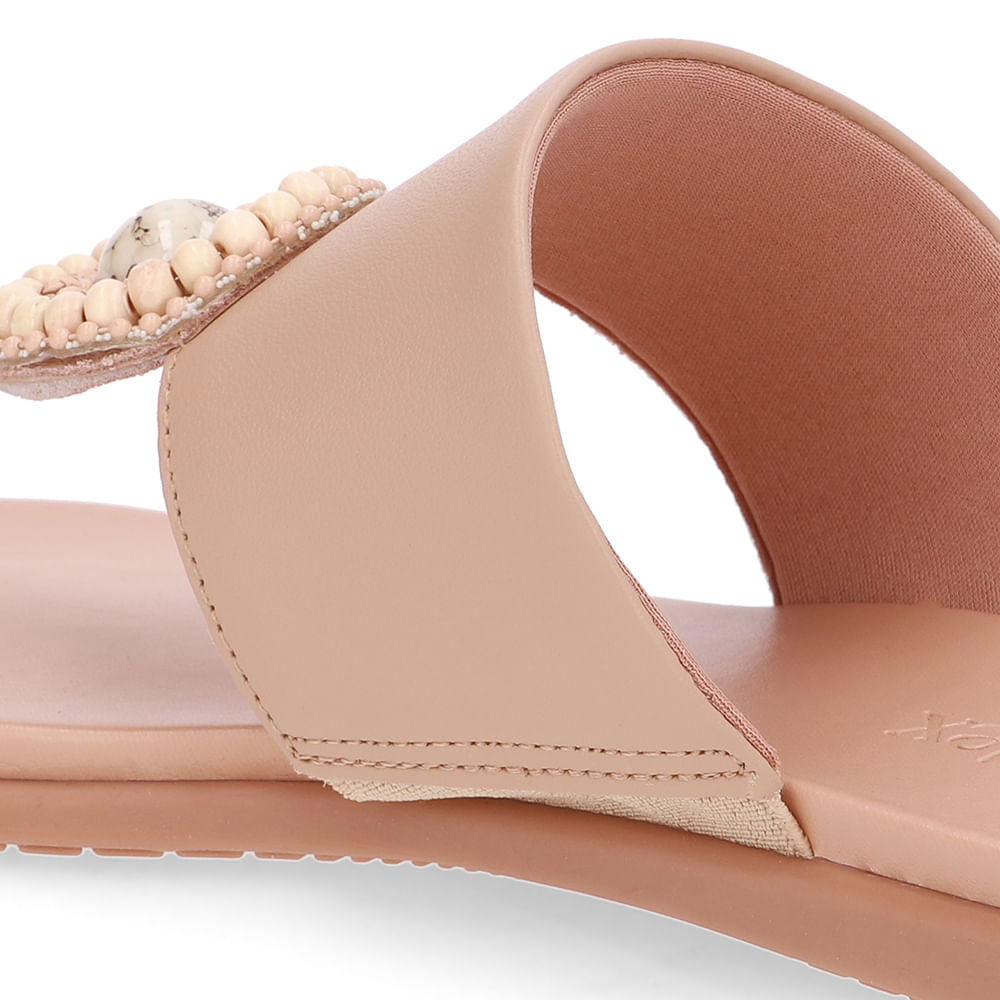 Chinelo Tira Couro Enfeite