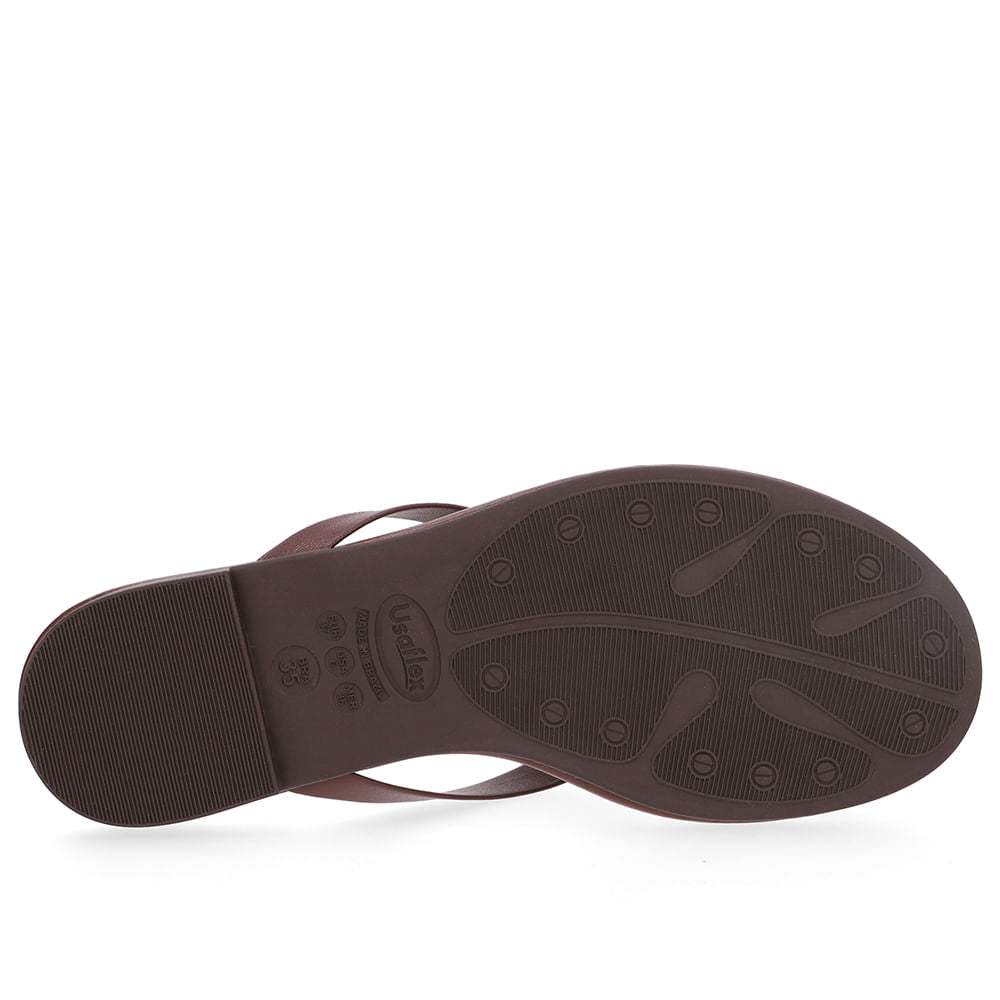 Chinelo Rasteiro Couro